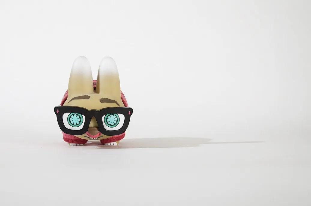 Pipken Preppy Labbit Art Figure - Red Edition