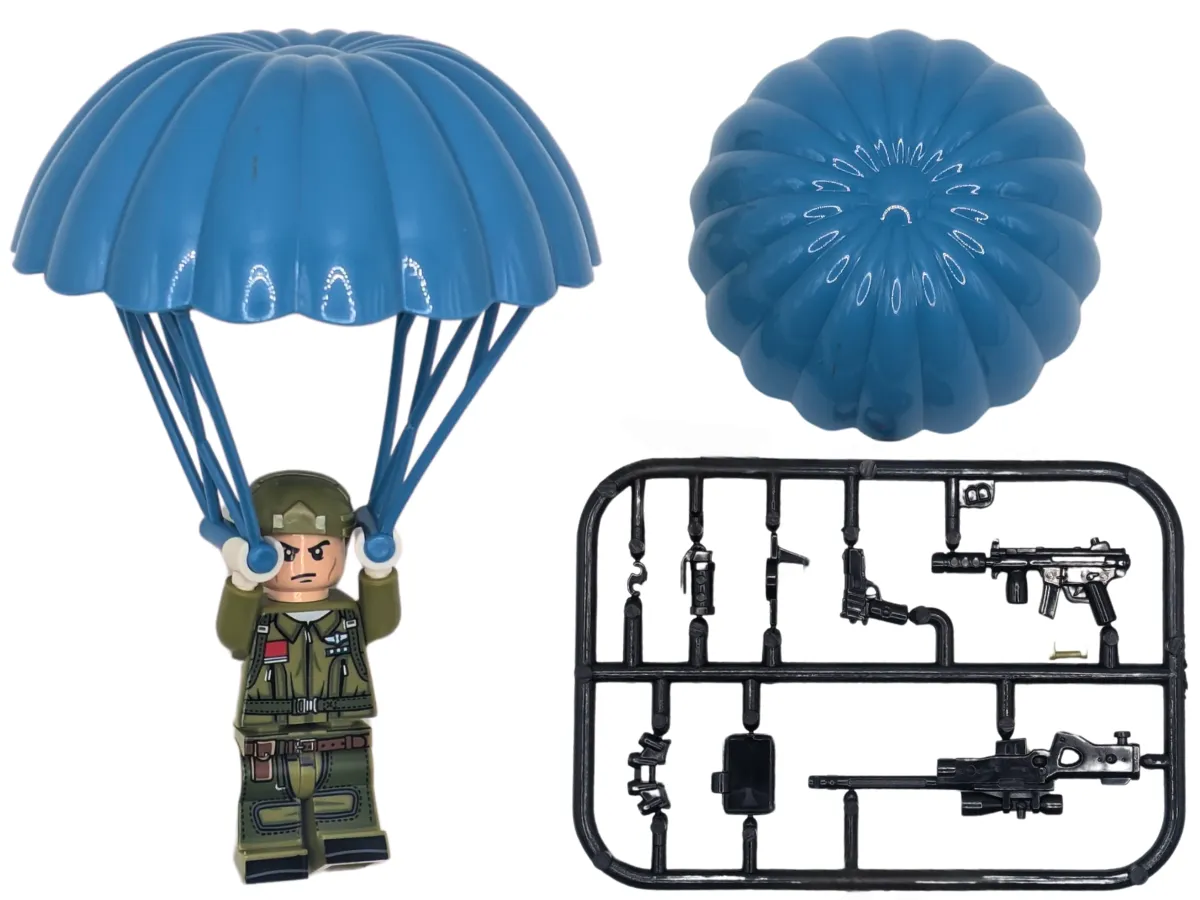 RAF Pilot With Parachute - Mil-Blox