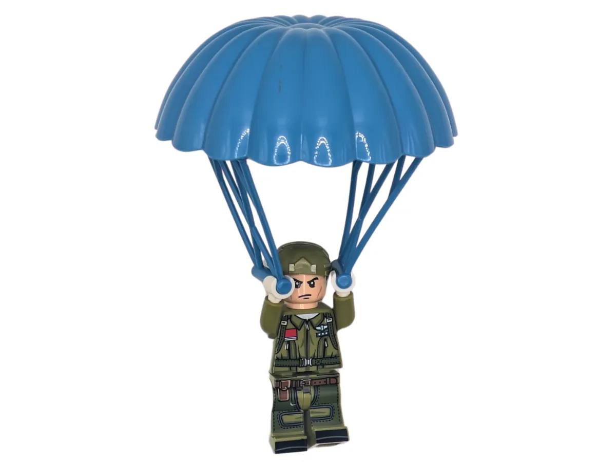 RAF Pilot With Parachute - Mil-Blox