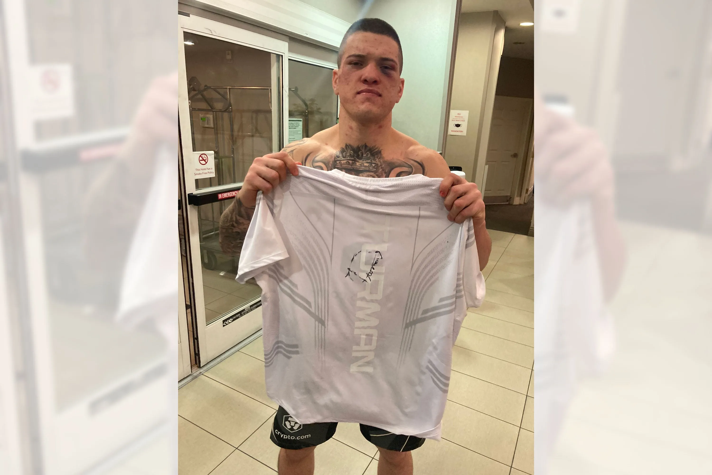 Wellington Turman 1-of-1 Signed Fight Issued Jersey UFC Fight Night: Makhachev vs Green